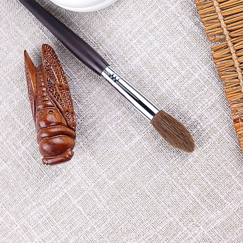Professional Handmade Make Up Brush G040 Small Tapered Highlighter Brush Soft Red Squirrel Hair Makeup Brushes