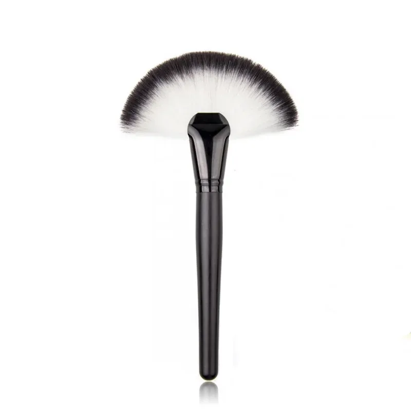 1pcs Large Fan Makeup Brushes Facial Powder Foundation Blusher Concealer Kabuki Brush Cosmetic Tools Pincel Maquiagem — image 8