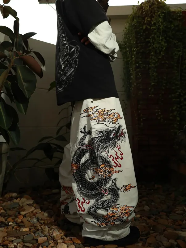 New White Jeans Y2K Dragon Pattern Mens American High Street Retro Korean Straight Pants Harajuku Hip-Hop Couple Wide Pants — image 3