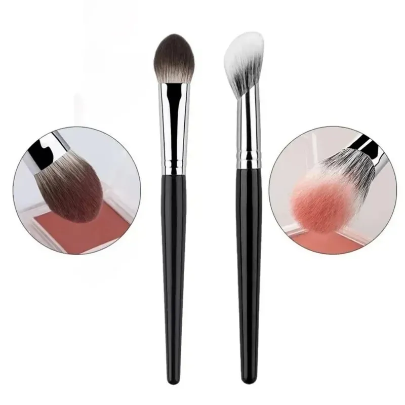 1/2Pcs Mini Peach Heart Blush Brush Small Flat Precise Face Brush Multi Use For Powder Cream Liquid Blush Beauty Makeup Gift — image 9