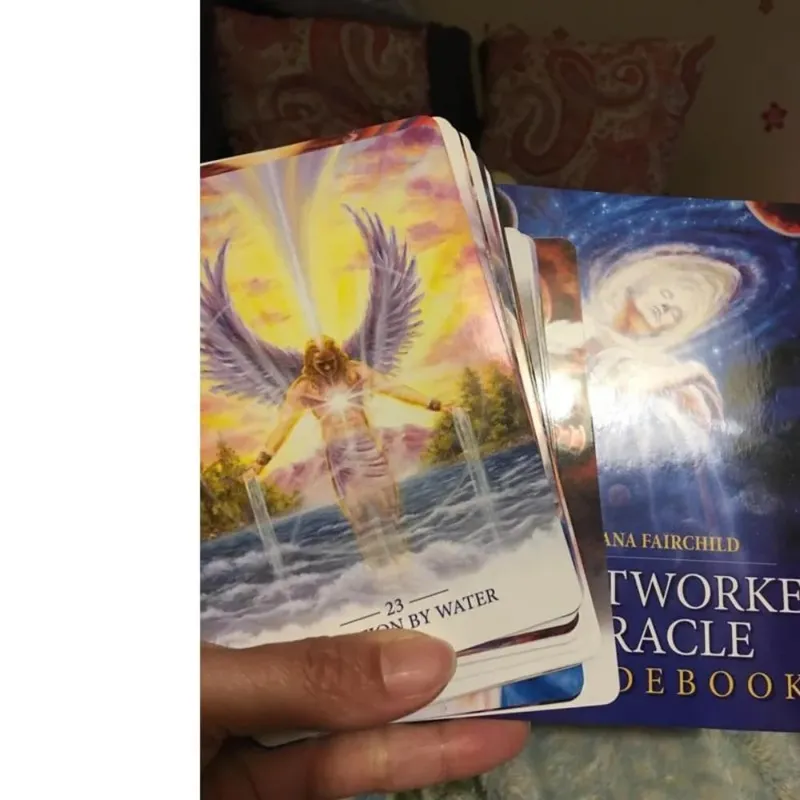 Lightworker Oracle: Guidance & Empowerment for Those Who Love the Light