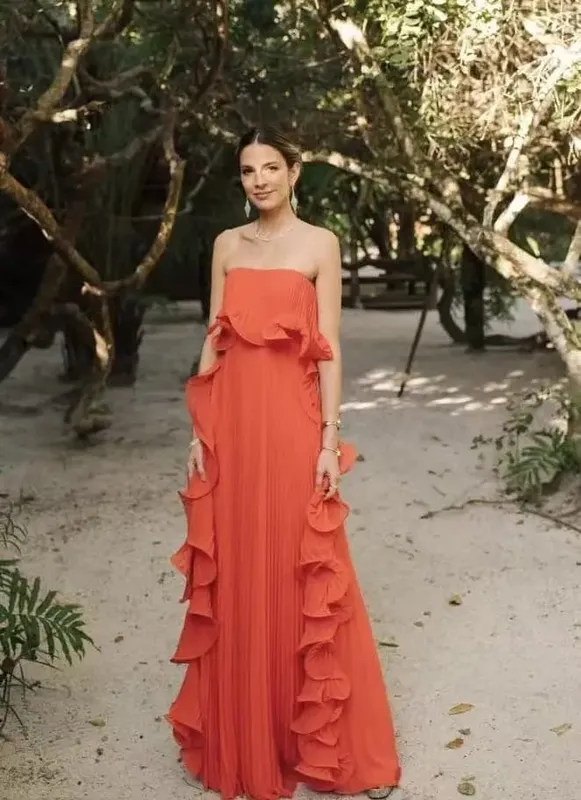 Vestido feminino da moda para férias de verão, laranja, plissado, chiffon, longo, formal, feito sob encomenda, com babados, sem alças, vestido de festa na praia — image 8