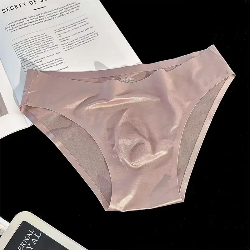 Men Is Silk Trosor Ultratunna Seamless Sexiga Trosor Snabbtorkande U Bulge Pouch Andas Underkläder Lyx Glansiga kalsonger — image 11