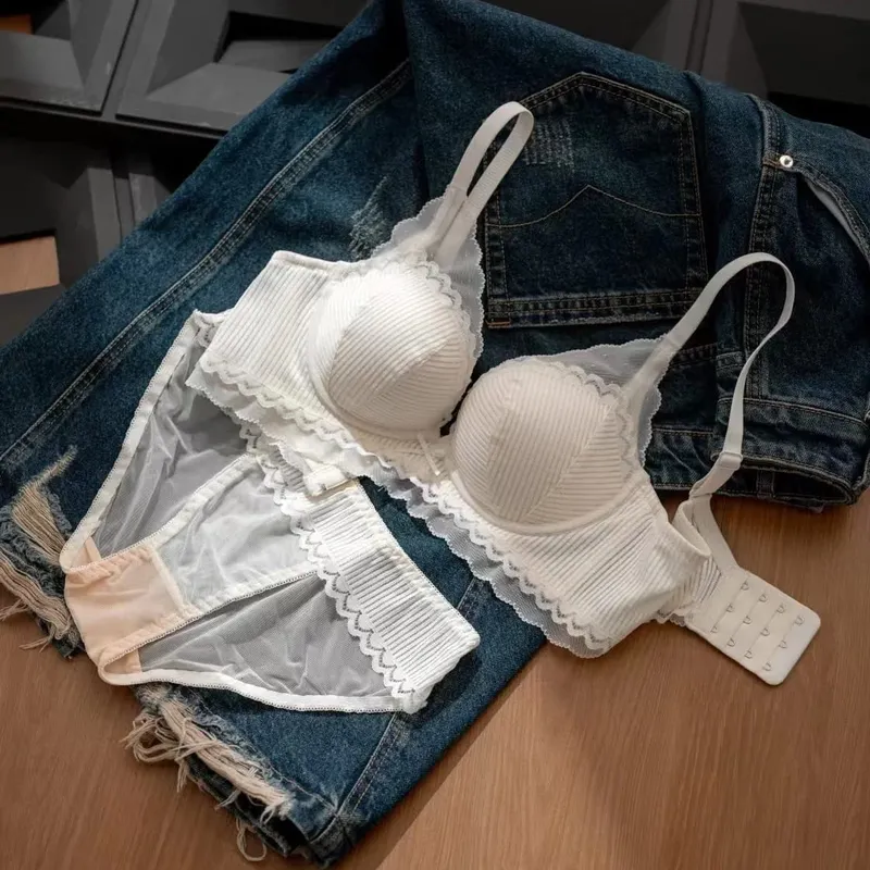 4 na Kulay ng Lace Young Ladies Underwear Wire Free Thicken Cotton Push Up Magtipon ng mga Kumportableng Intimate Girls Lingerie Bra at Panty — image 2