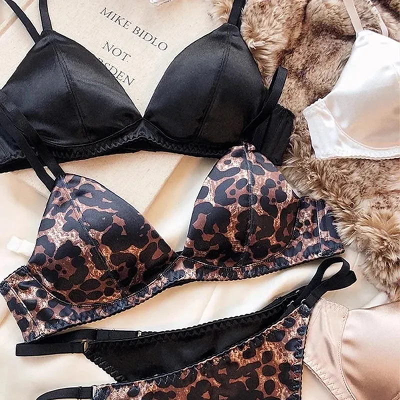 Women Sexy Lingerie Hot Underwear Triangular Cup Bra Set Small Chest Top Support Bra Comfortable Push Up Bra Breathable Seamless — image 2