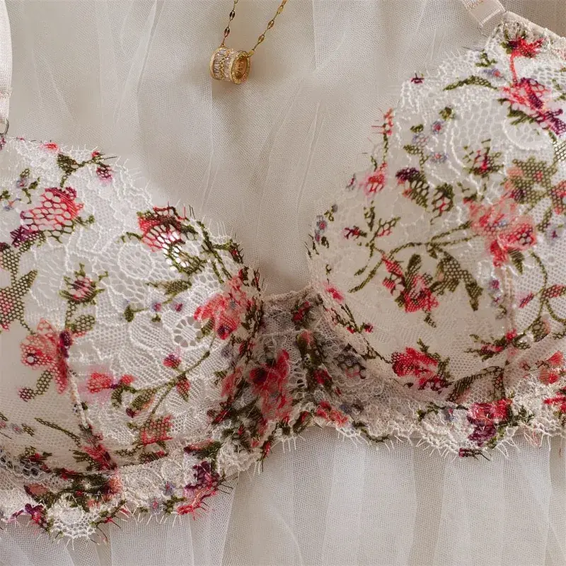 Krasapt franska blommor broderi underkläder 2 st set Fancy spets patchwork genomskinlig behåar och trosor Kostymer Sexiga erotiska outfits — image 4