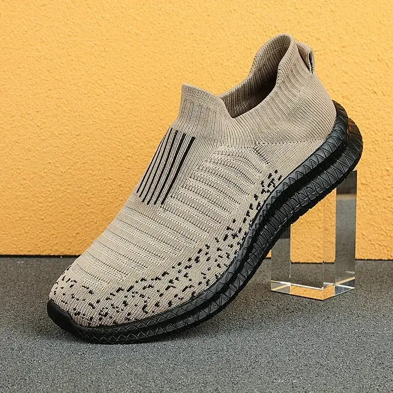 Breathable Men Casual Shoes Lightweight Outdoor Male Walking Shoes Anti-slip Men's Sneakers Slip on Flats Vulcanized Shoes — image 4