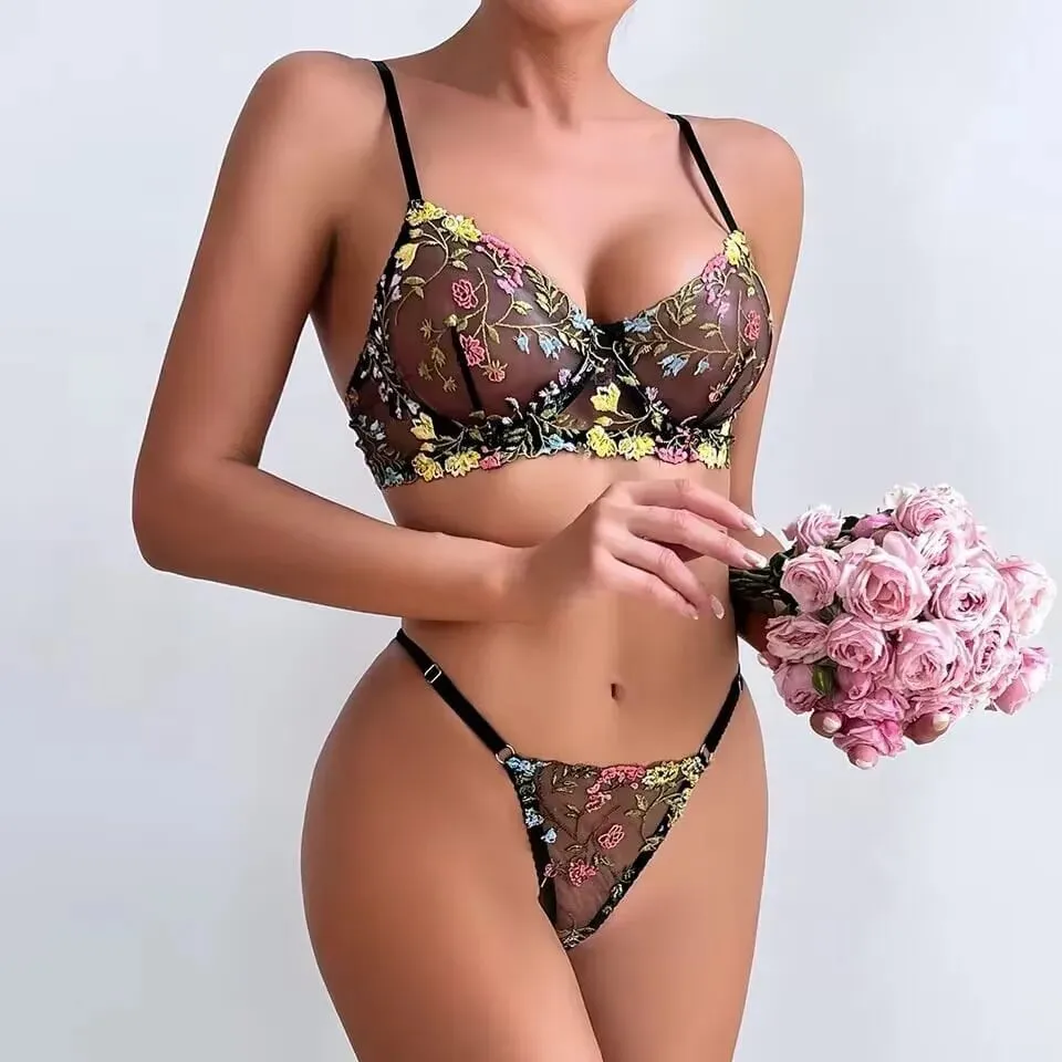 Embroidered Floral Contrast Lingerie Set with Underwire Bra and Thong