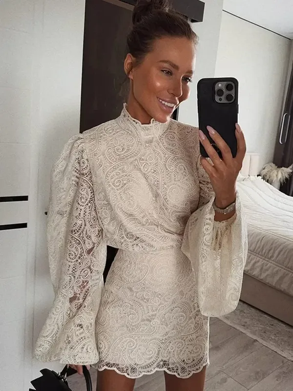 Mulheres elegantes rendas oco para fora mini vestido de manga cheia projetos chique alta pescoço vestidos curtos 2026 na moda primavera clube noite vestidos