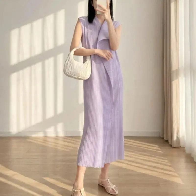 Miyake Pleated Dresses 2026 Summer New Sleeveless V-Neck Irregular Elastic Draped V-Neck Vest Elegant Women's Temperament Dress — image 2
