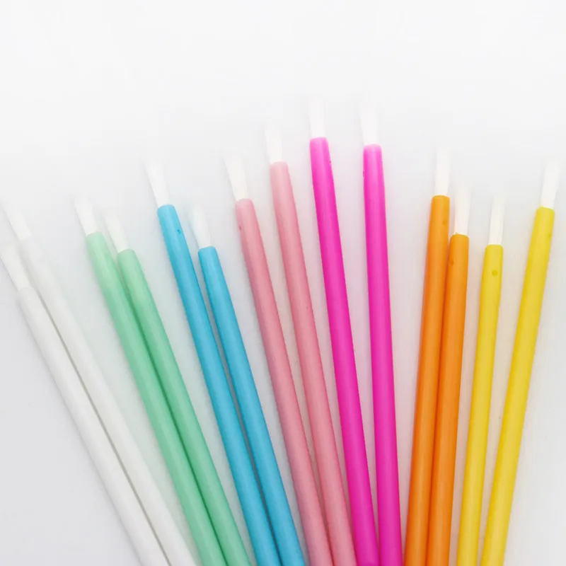 50 pcs Disposable Nylon Fiber Lip Brush Lipstick Wands Clean Applicator Lip Gloss Brushes Portable Cosmetic Women Makeup Tools — image 4
