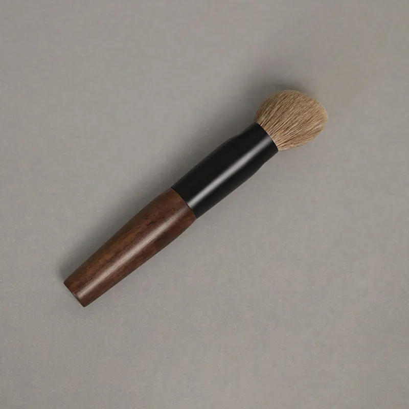 Pinceaux de maquillage professionnels faits à la main, poils de chèvre naturels doux, pinceau de fond de teint incliné, manche court en bois d'ébène, T101 — image 5
