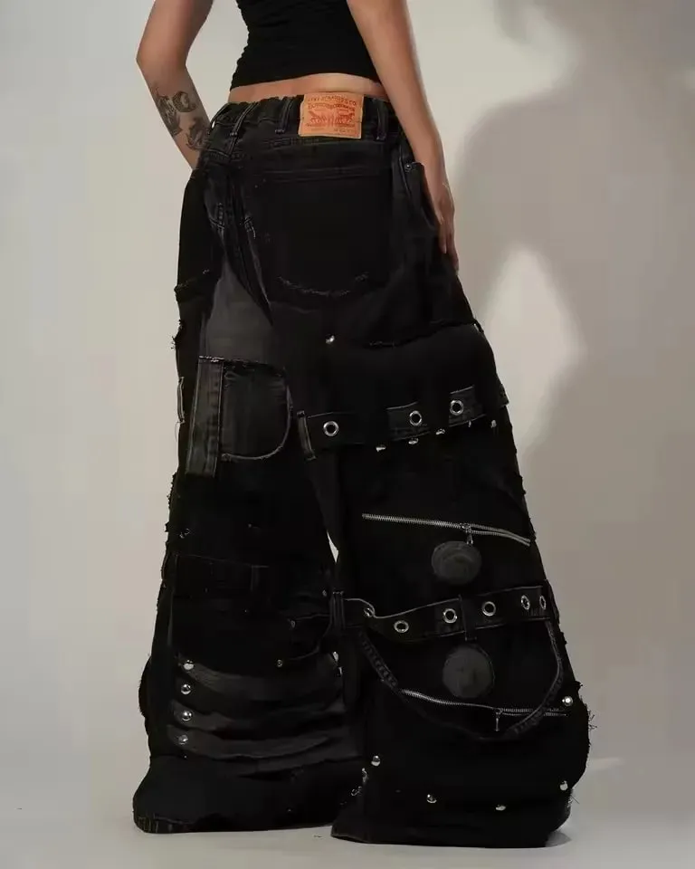 Streetwear Casual Black Cargo Jeans Men Heavy Buckle Strap Stud Zip Pocket Distressed Oversized Wide Leg Fashion Pants Y2K