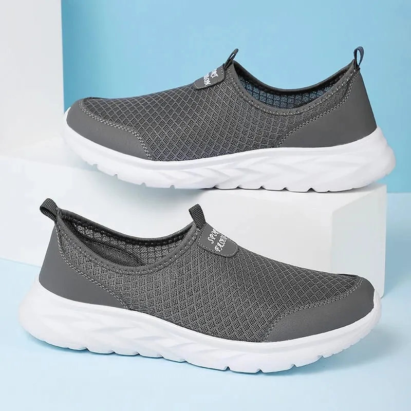 2023 Lätta män Casual Shoes Andas Slip on Man Casual Sneakers Anti-halk Herr Flats Outdoor Walking Shoes Storlek 40-47 — image 10