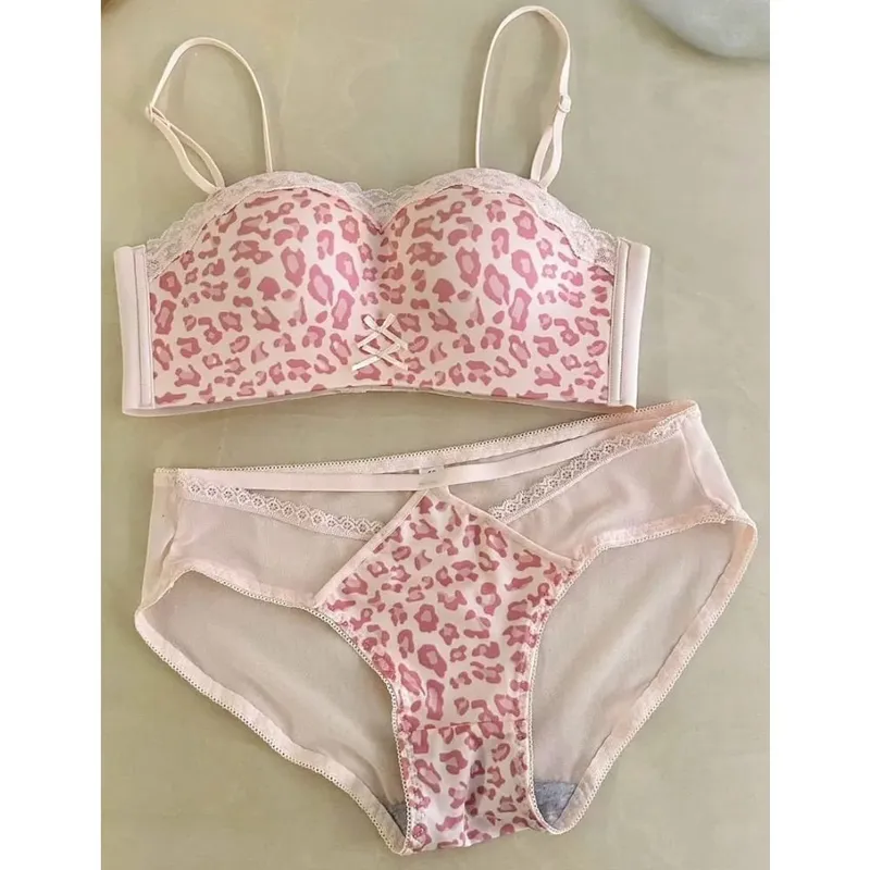 Floral Lace Strapless Bra Set Push‑Up For Small Bust Anti Slip Tube Top Seamless Beauty‑Back Soft Comfort Sexy Underwear Set