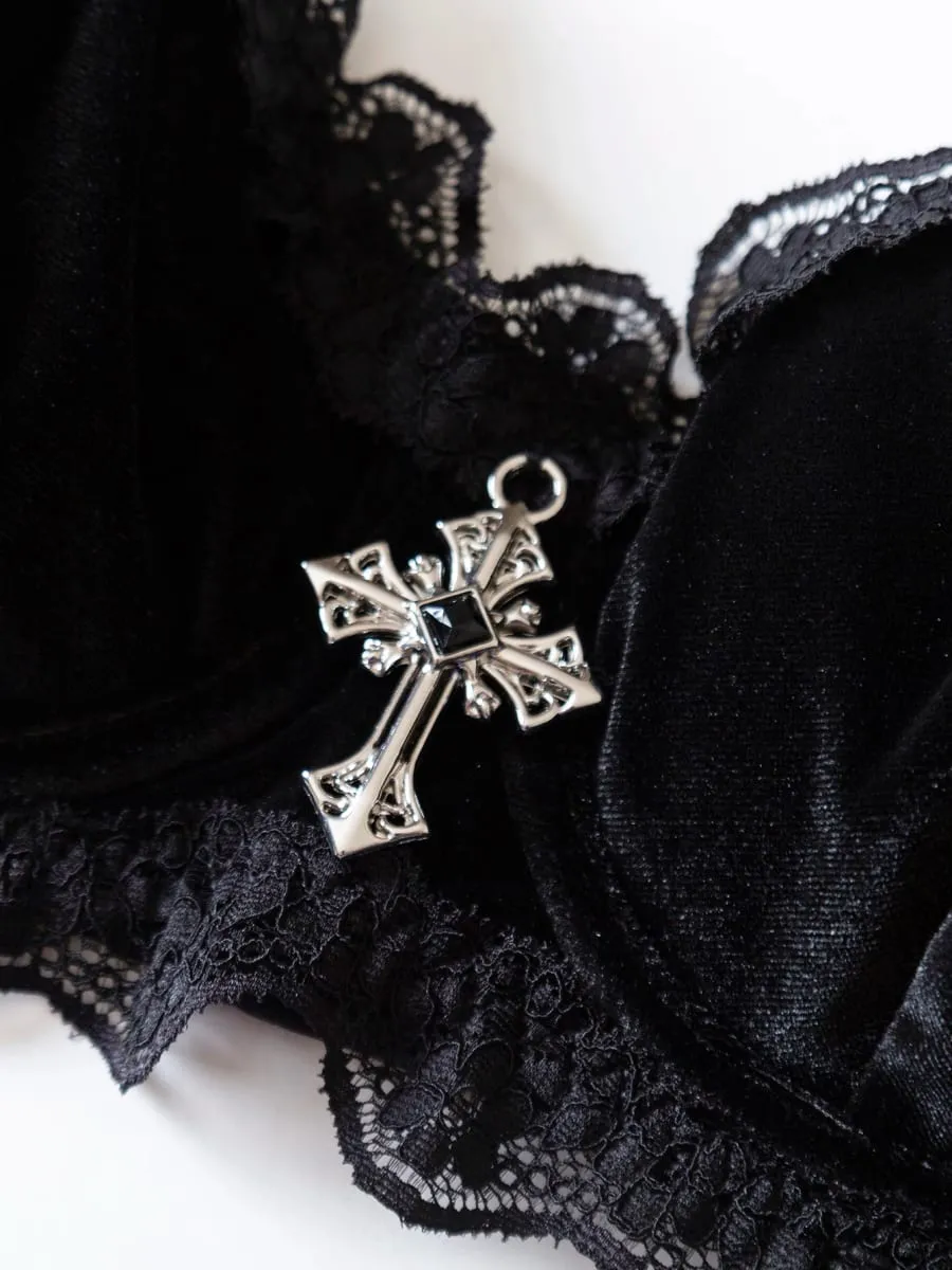 Vintage Inspired Adjustable Strap Black Lace Lingerie Set Gothic Intimate Wear for Bold Femininity — image 4