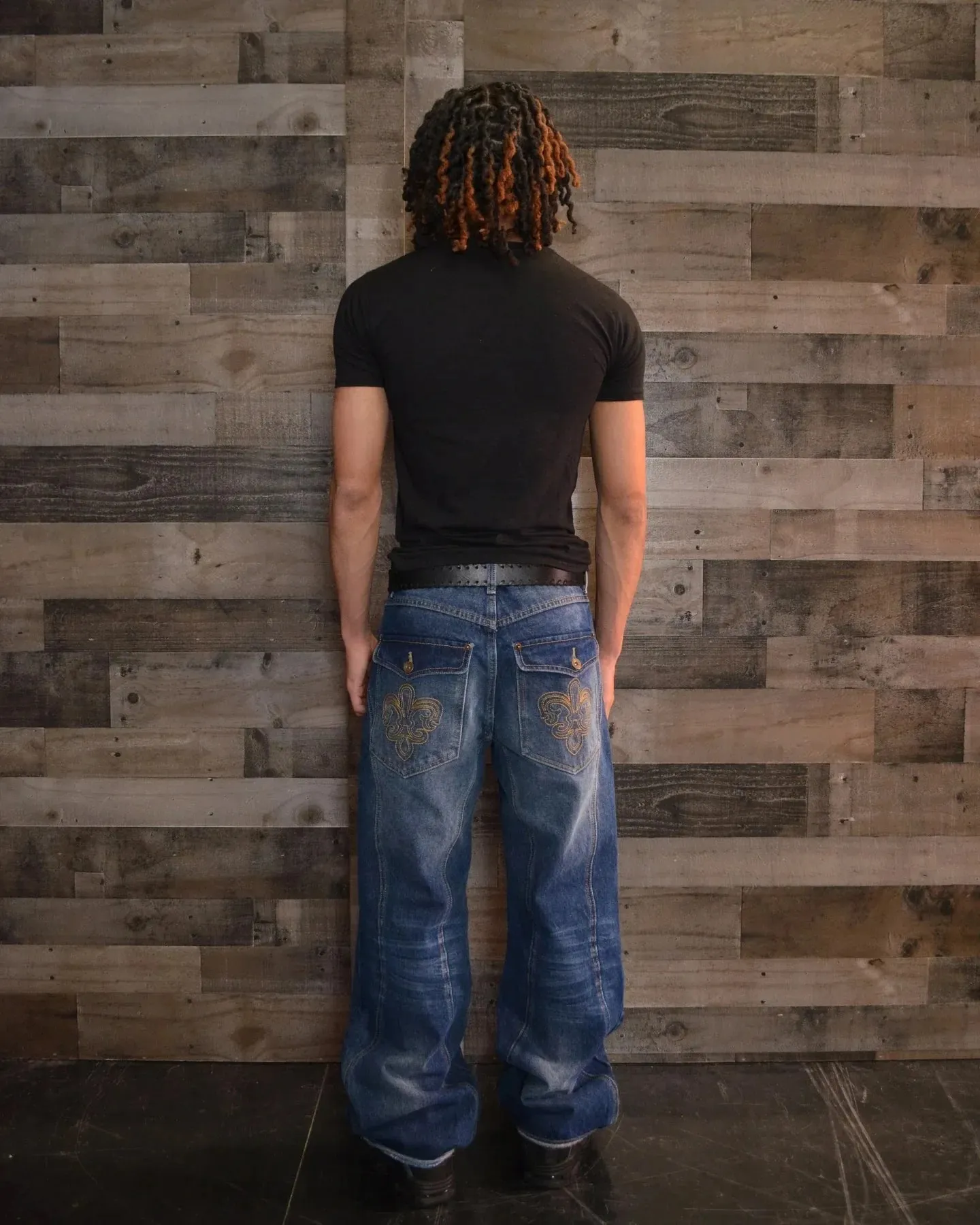 Y2K Vintage Flare Jeans Men Women Dark Wash Denim Pants Mid Waist Split Hem Embroidery Pocket Retro Streetwear Bootcut Trousers