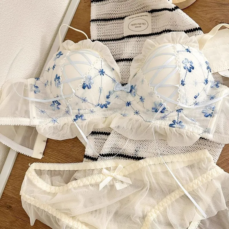 Underwear Sweet and Cute Lace Lingerie with Briefs Set Girl Heart Fresh Steel Ring Gathered Thin Bra Set Push Up Bralette — image 5