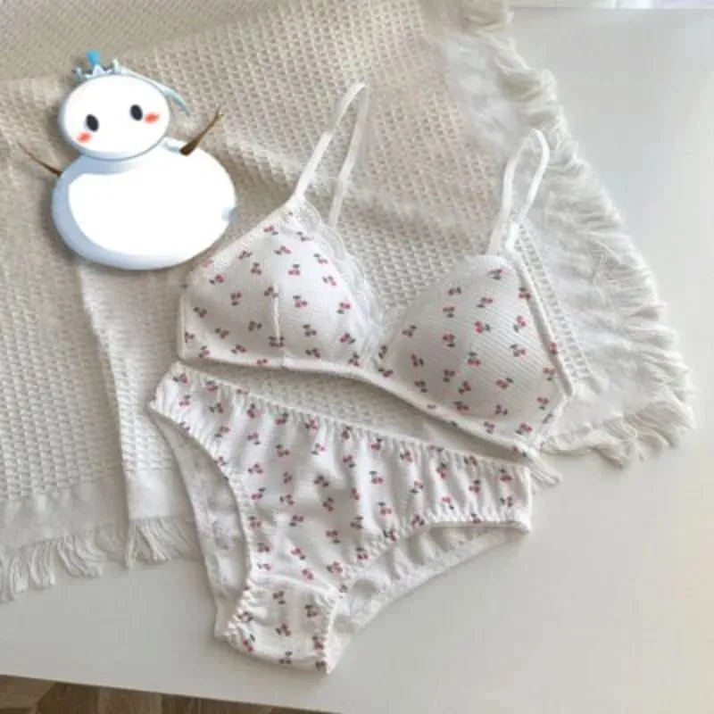 Japanese Sweet Lolita Bra&Panty Set Cherry Strawberry Print Wireless Comfort Bralette Anti Sagging AB Cup MOYISU 32-38-Sexy Bras — image 3