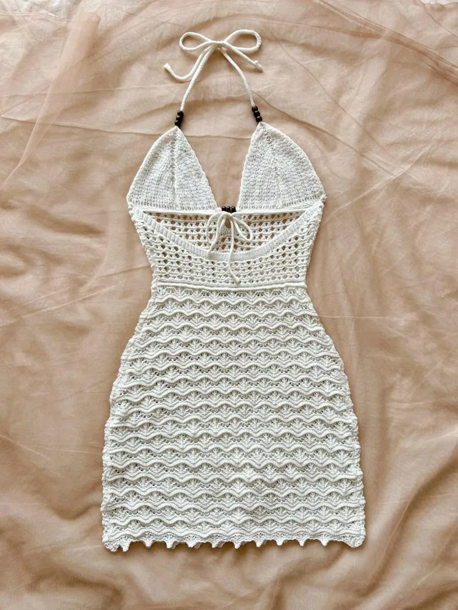 Vestido feminino branco de crochê frente única sem mangas — image 2