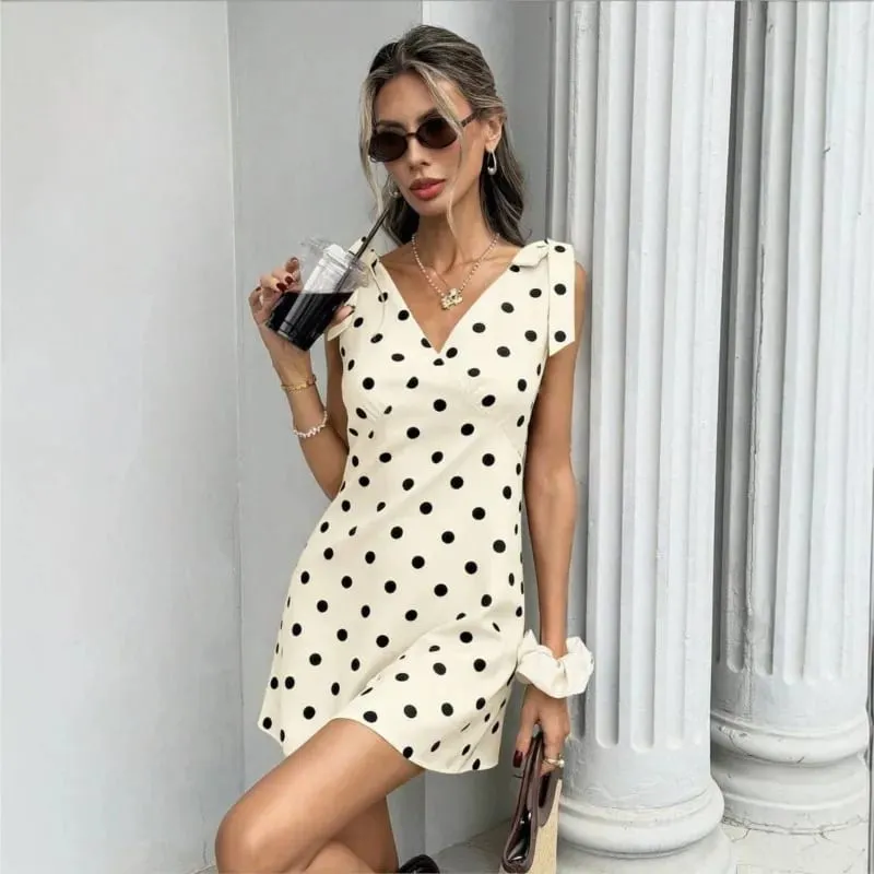 2026 Women's New Summer Dress Elegant Sexy Slimming Wave Point Beach Resort Fashion Comfortable Party Style Dress Short Skirt — image 5