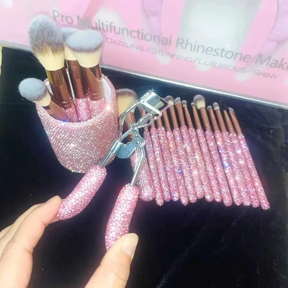Glitz and Glam Brush Set 22pcs Bundle RHINESTONE Glam Brush Set Bling Makeup Brushes Diamond MakeupBrush Storage Bucket with box