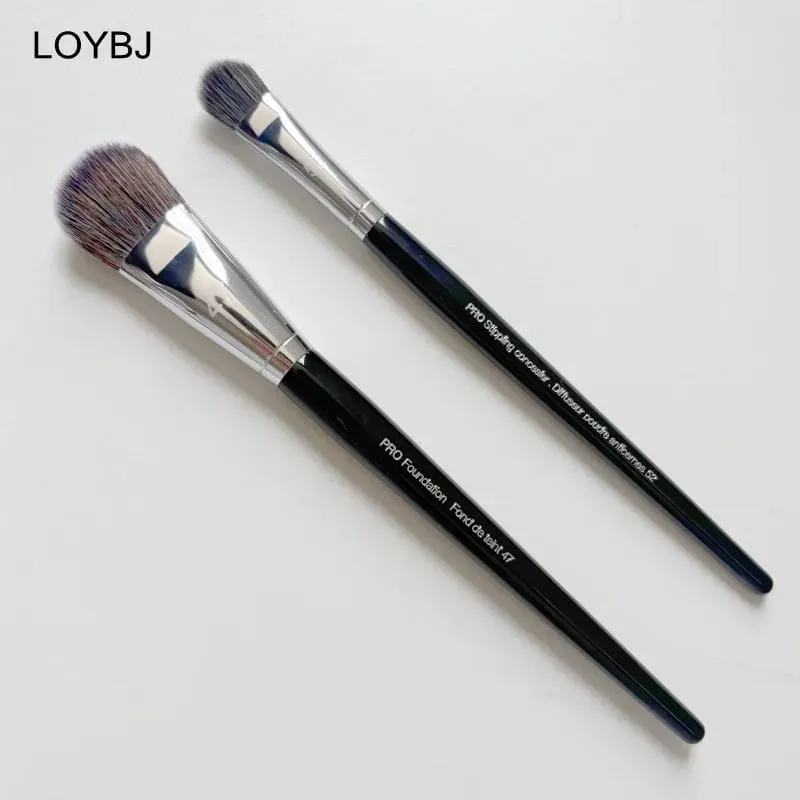 Professional Foundation Brush 47/52 Broom Head Liquid Foundation Shadow Repairing Brushes Women Face Base Makeup Beauty Tools