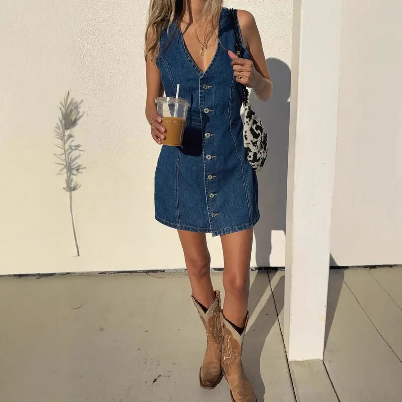 Vestido jeans feminino, vestidos de comprimento médio, colete, y2k, moda urbana, elegante, festa noturna, trabalho, gola v, sem mangas, cintura apertada