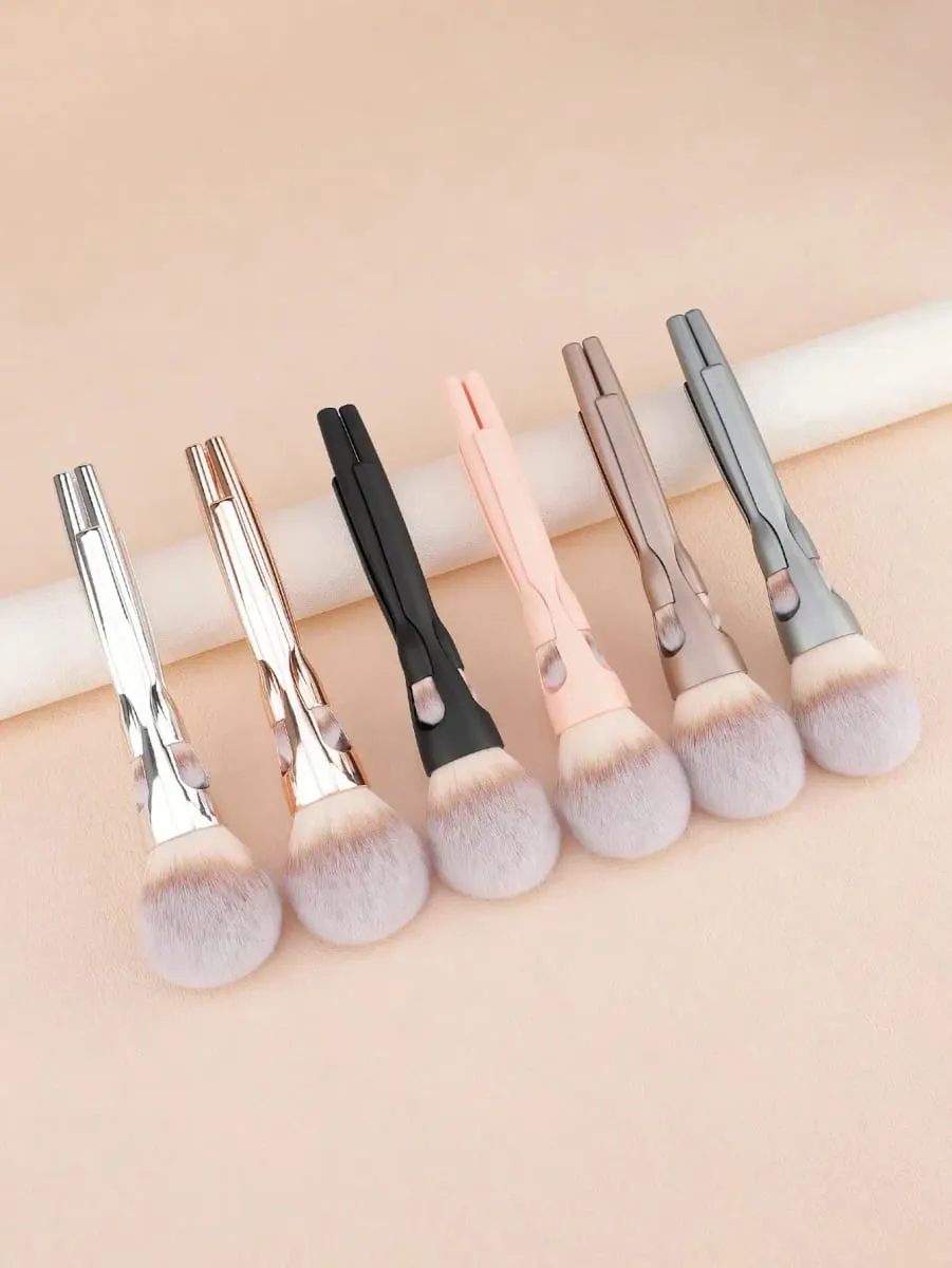4-Piece Makeup Brush Set Featuring Professional-Grade Brushes Made from High-Quality Synthetic Fibers for a Luxurious Feel. — image 2