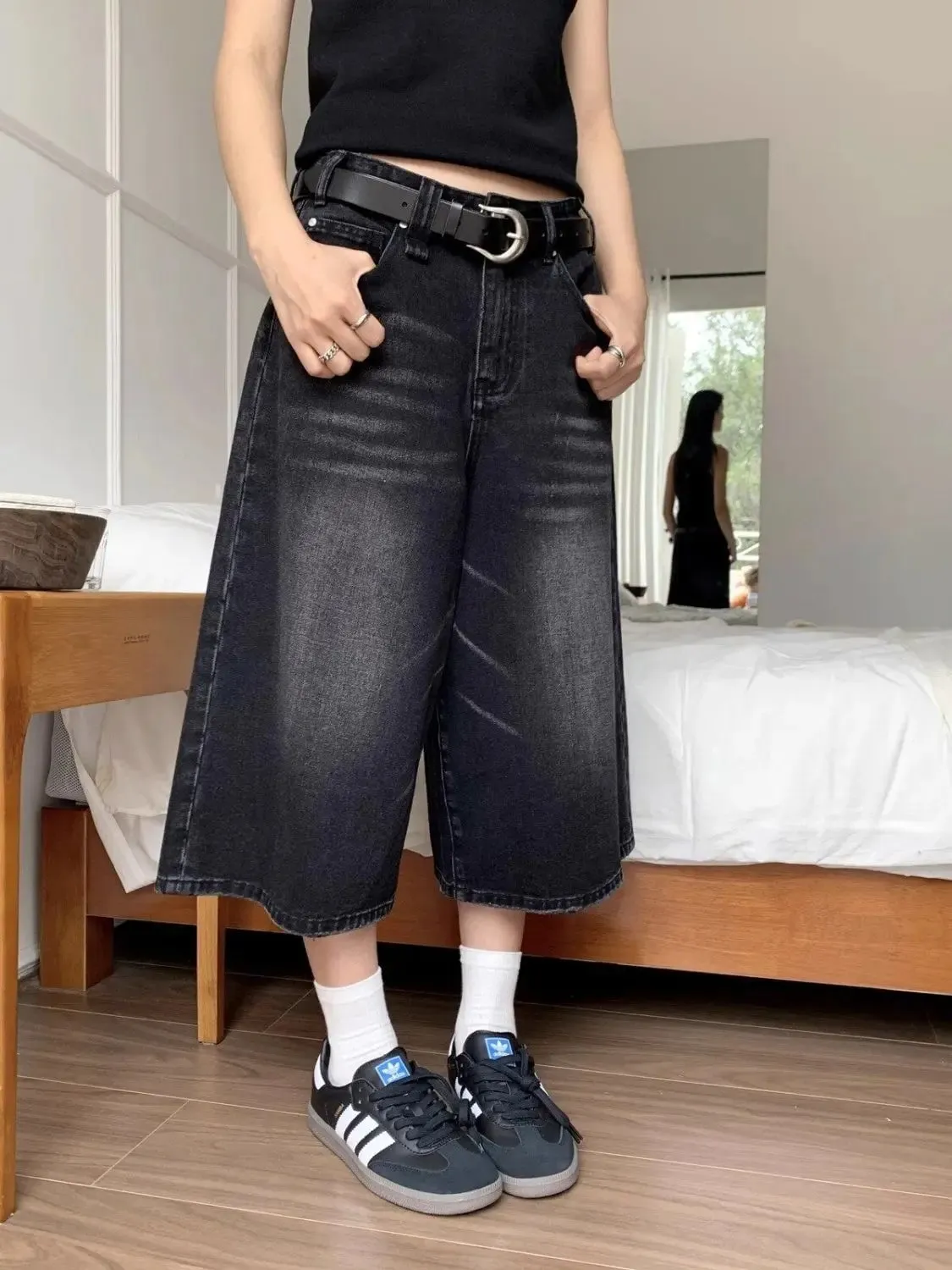 Men Vintage Washed Denim Shorts Loose Wide Leg Retro Nostalgic Tone Summer Streetwear Vintage Cropped Jeans — image 3
