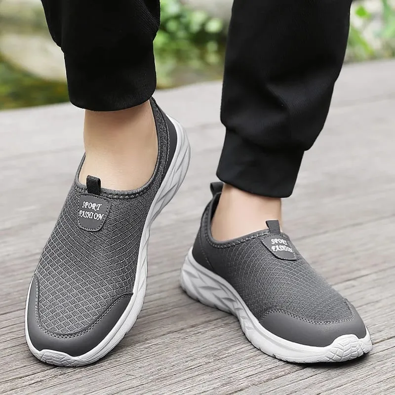 2023 Lätta män Casual Shoes Andas Slip on Man Casual Sneakers Anti-halk Herr Flats Outdoor Walking Shoes Storlek 40-47 — image 4