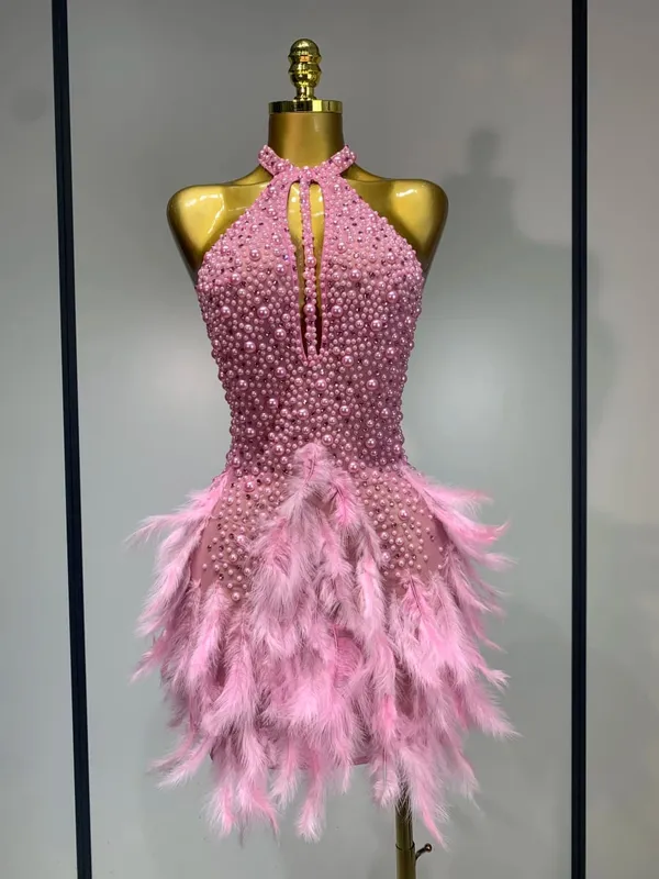 Luxo strass pérolas halter sem costas curto penas vestido feminino sexy celebrar aniversário vestido desempenho traje de dança — image 8