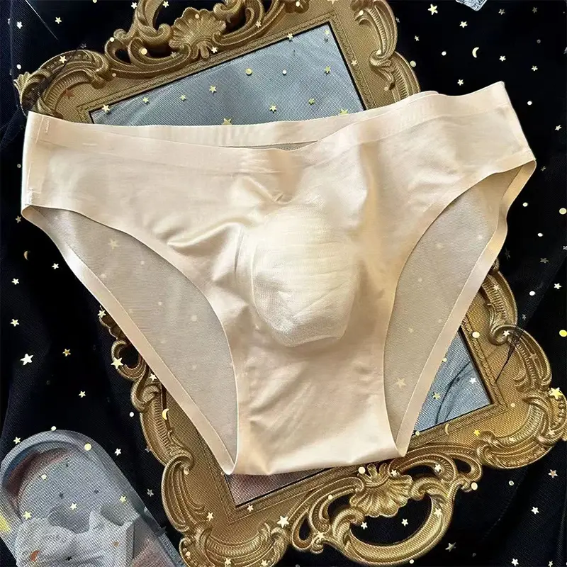 Men Is Silk Trosor Ultratunna Seamless Sexiga Trosor Snabbtorkande U Bulge Pouch Andas Underkläder Lyx Glansiga kalsonger — image 9