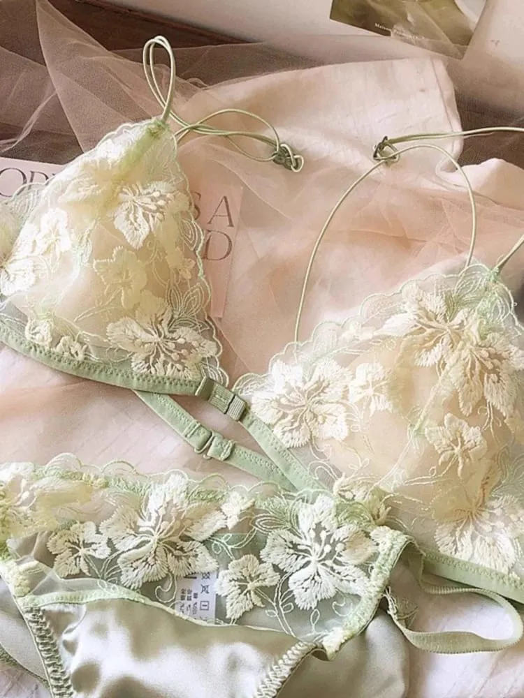 Set Lingerie Ceruk Perancis Bra Nirkabel Cup Segitiga Jaring Bordir Bra Nyaman Seksi Tipis Berenda Retro USA Tushy MOYISU — image 3