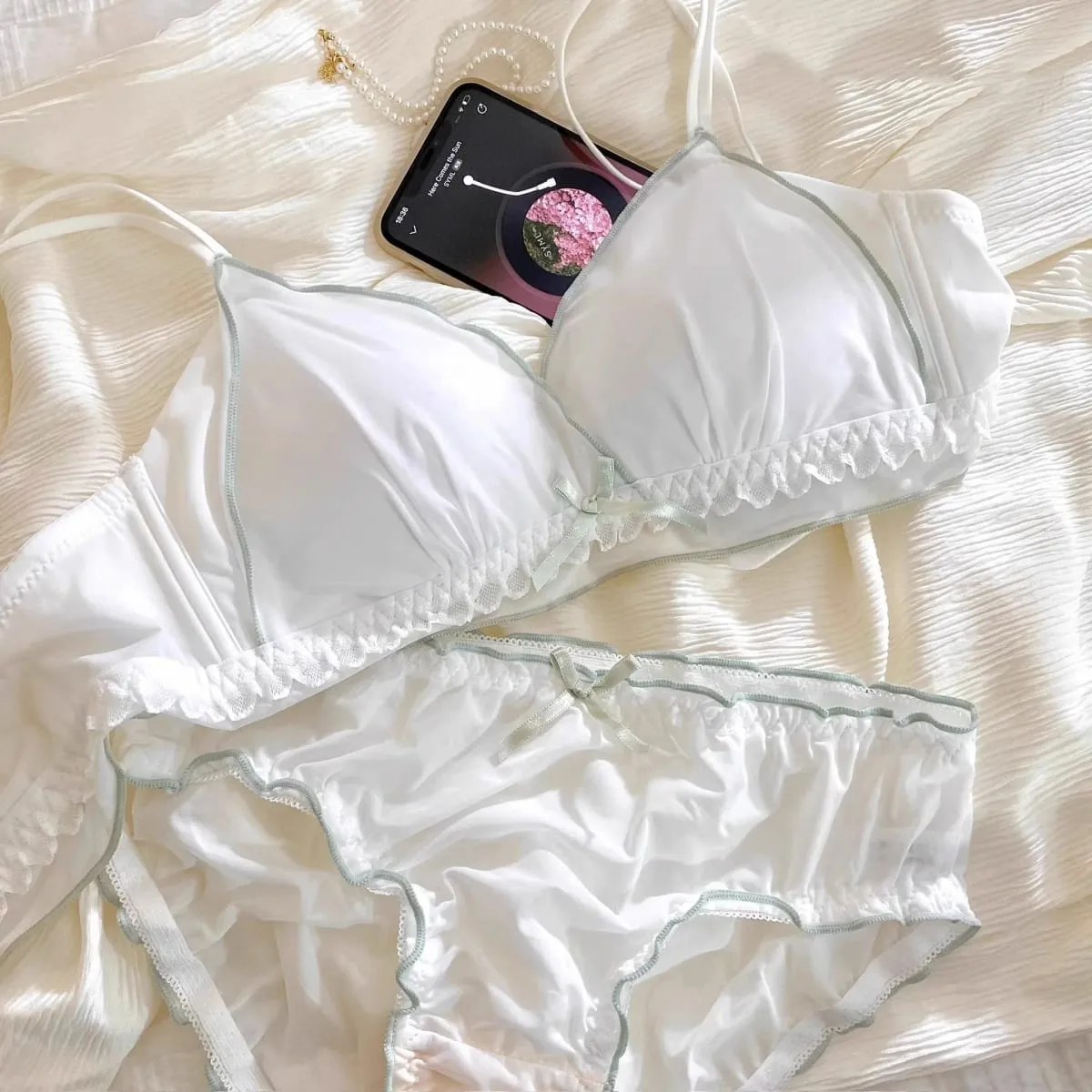Süßes BH-Set für Mädchen mit dünnen französischen Körbchen, ohne Bügel, halterlose kleine Brüste, ohne Bügel — image 3