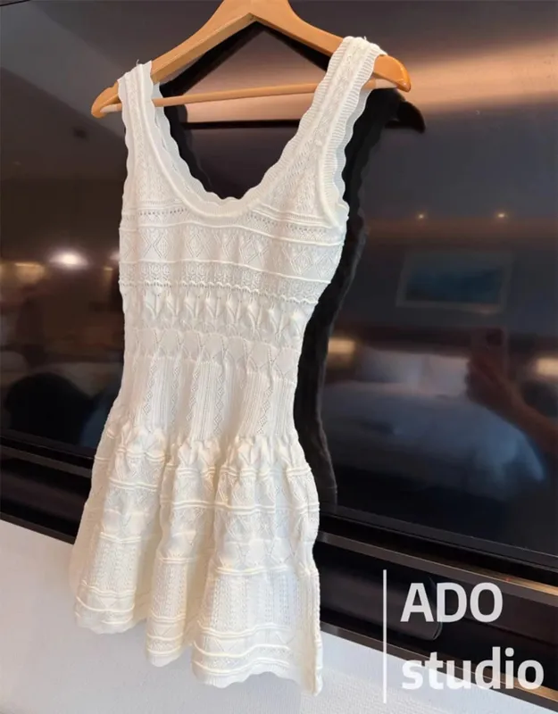 Korobov vestido linha a doce cor sólida com babados vestido colete de malha para mulheres verão estilo francês saia curta vazada — image 7