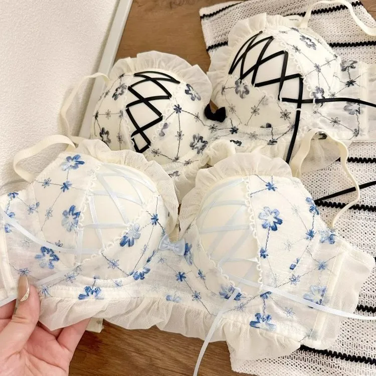 Underwear Sweet and Cute Lace Lingerie with Briefs Set Girl Heart Fresh Steel Ring Gathered Thin Bra Set Push Up Bralette — image 4