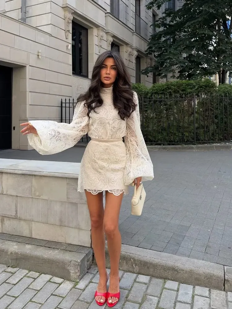 Mulheres elegantes rendas oco para fora mini vestido de manga cheia projetos chique alta pescoço vestidos curtos 2026 na moda primavera clube noite vestidos — image 2