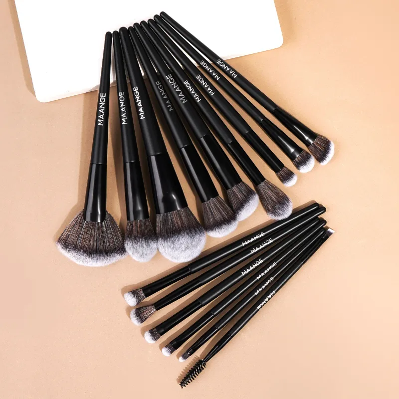 Makeup Brushes 15pcs Face Eye Brushes Ultra Soft Hair Foundation Concealer Blush Eyeshadow Kabuki Makeup Brush kit Tools