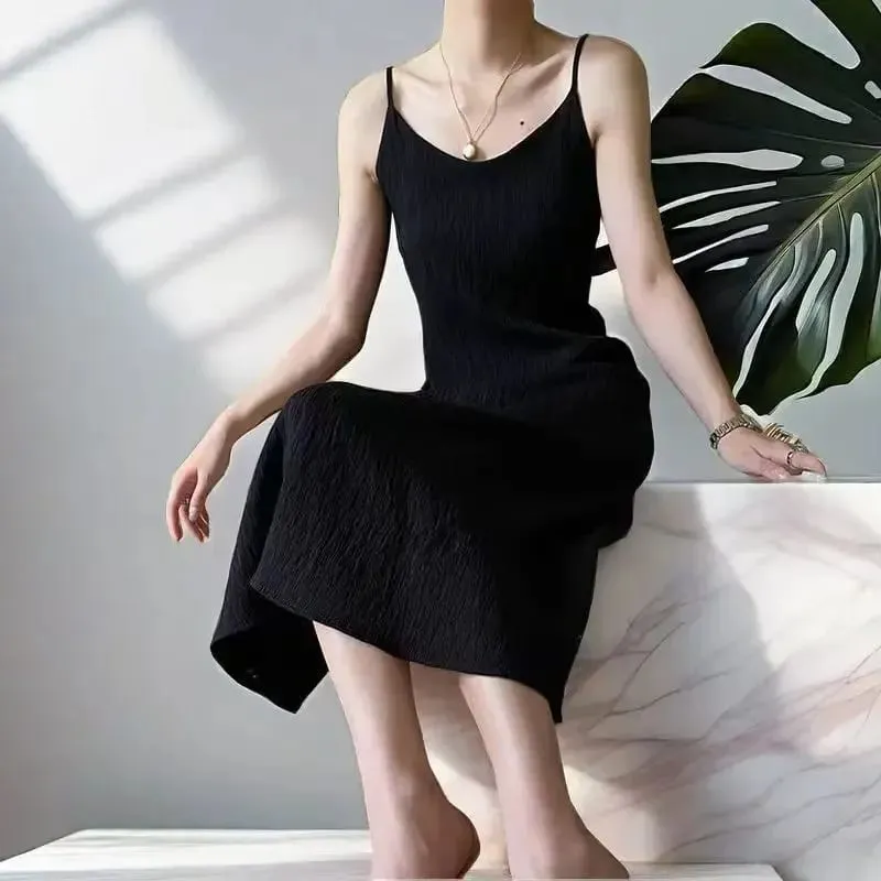 Original Black White Chiba Pleated Suspender Fashion Slimming Dress Pambabaeng Casual All-Match Loose Drooping Dress