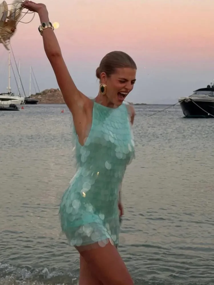 Moda lantejoulas mini vestido feminino sexy o-pescoço sem mangas sem costas cintura-cinging vestidos finos 2026 verão senhora férias robe — image 2