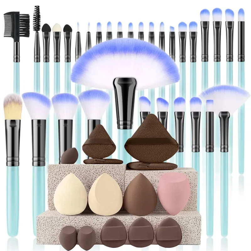 32Pc Makeup Brush Set Cosmetic Tools for Powder Eye Shadow Foundation Blush Blending Beauty Makeup Brush Kit for Makeup Starters — image 24