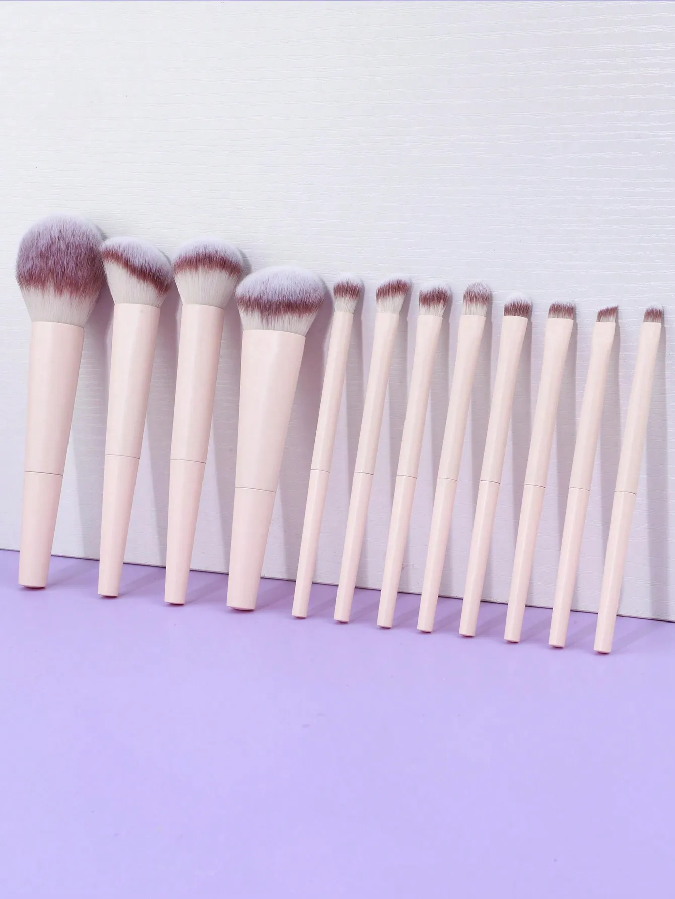 12 Pcs Soft Makeup Brushes Set Pink Loose Powder Blush Eyeshadow Foundation Cosmetic Brush Beauty Tool — image 3