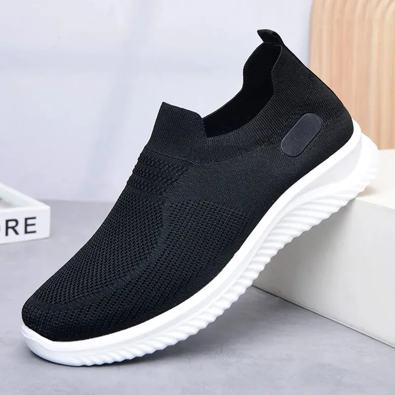 New Men's Casual Sports Shoes with Soft Sole Anti Slip and Breathable Work Cloth Surface for Men — image 4