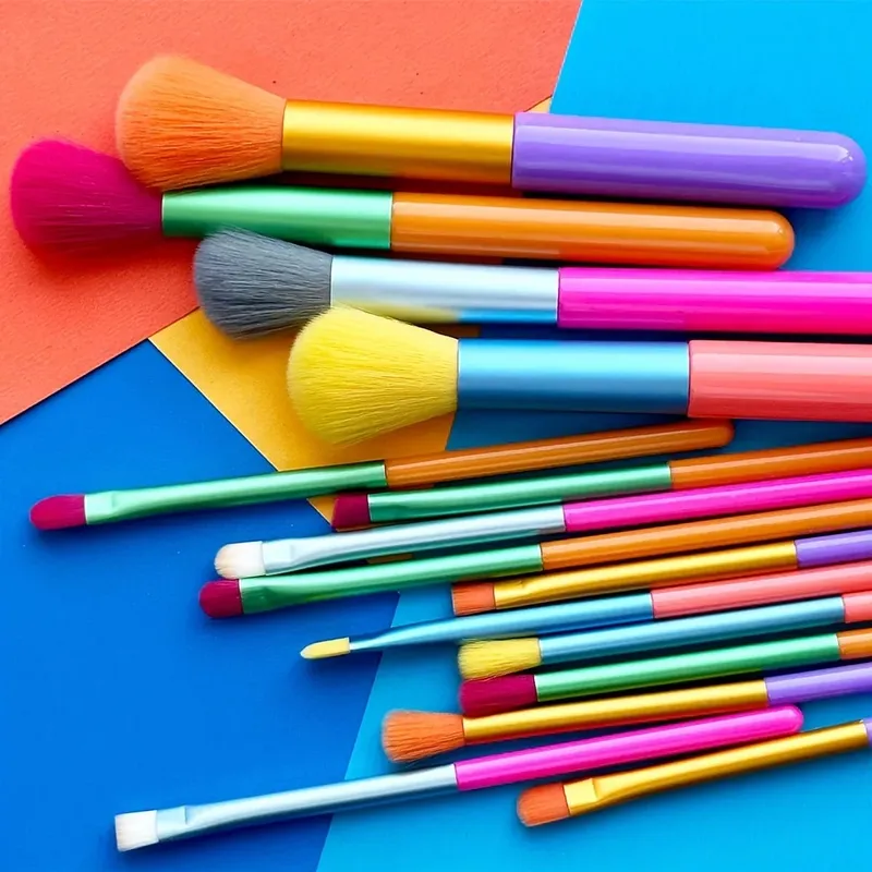 Makeup Brushes 15Pcs Colourful Makeup Brush Set Foundation Contour Blush Concealers Eye Shadow Blending Make Up Brush Kit