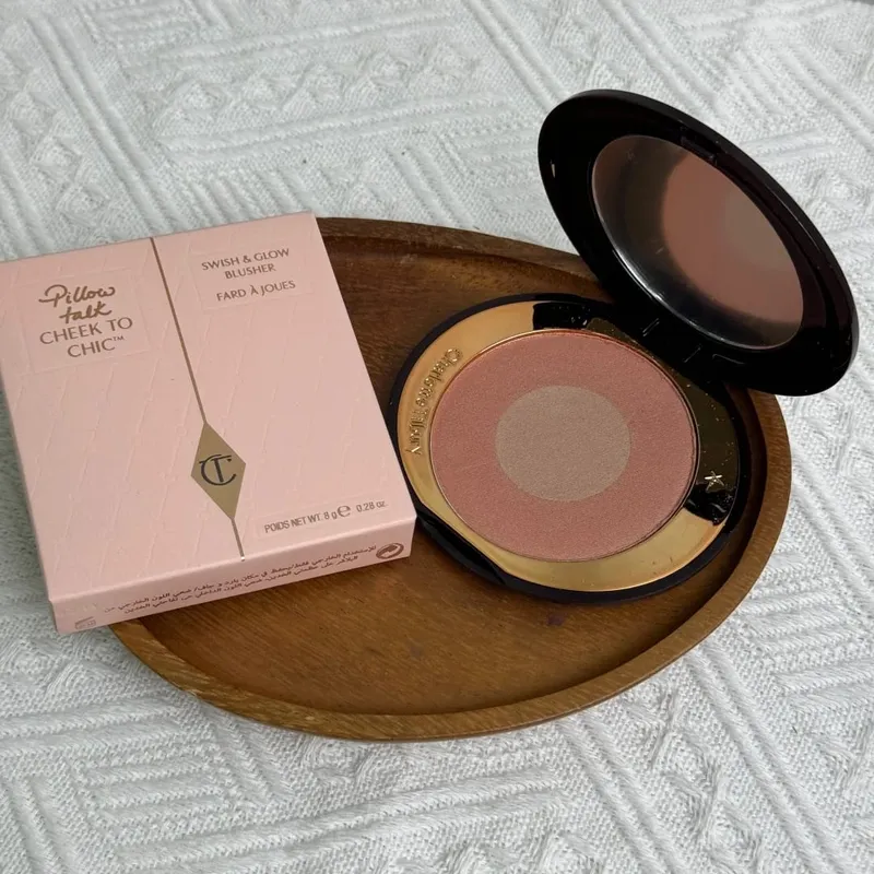 Charlotte Tilbury Setting Powder Compact Lip Gloss Foundation Two-tone Blush Eyeshadow Palette Lightweight Delicate Long-lasting