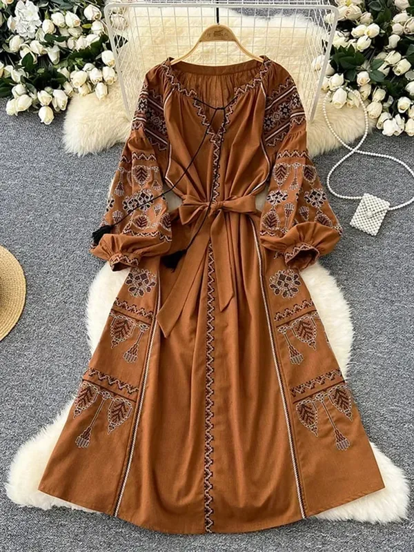 Bohemian Retro Ethnic Style Dress Pambabae New Spring Autumn Embroidered Lace Up Lantern Sleeves Waist Cinching Long Dress A155