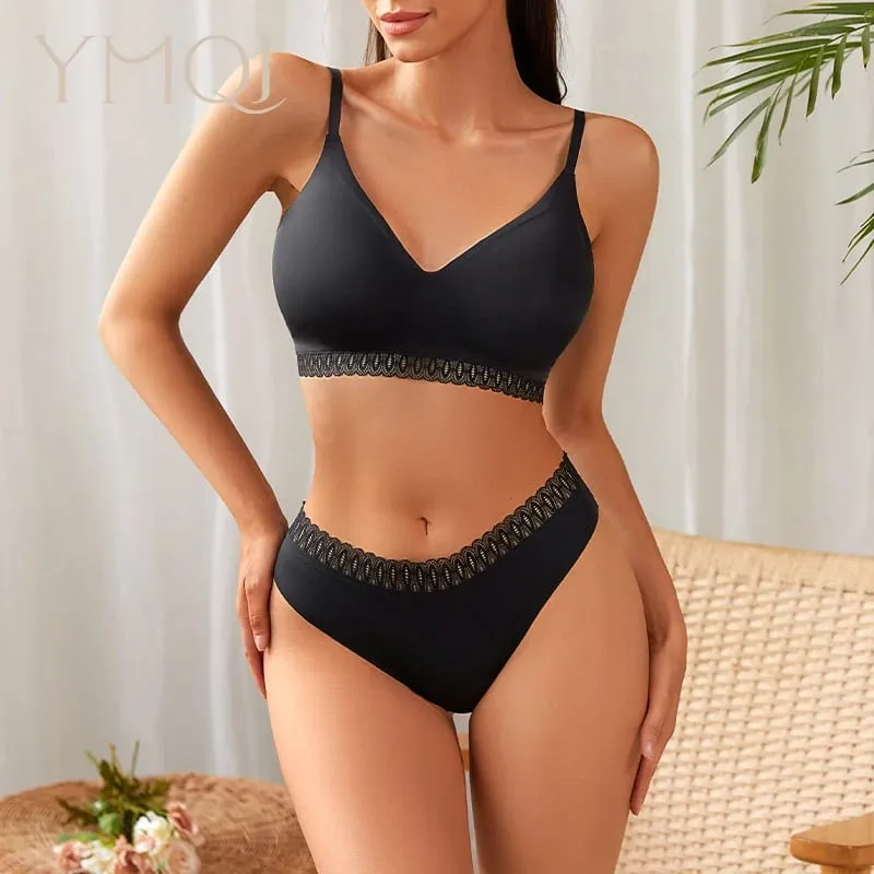 2026 Women Thongs And Bra Two Piece Seamless Panties Ladies Underwear Soft Elastic Wirefree Sport Bra Panty Set — image 1