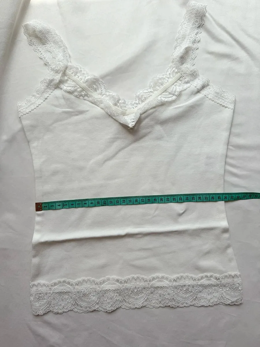 Sweet Lace Patchwork Slim Tank Tops Dam Sommar Vit Sexig Enkel Bomull Mjuka ärmlösa västar Kvinna Vintage Chic Y2K Camisole — image 9