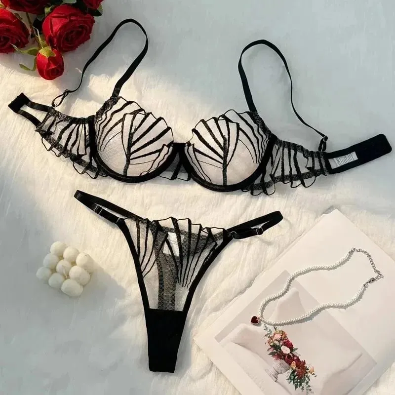 New Women's Bra Set Sexy Lace Mesh Lingerie Set Ultra Thin Breathable Comfortable Lightweight Scallop Transparent Lingerie Set